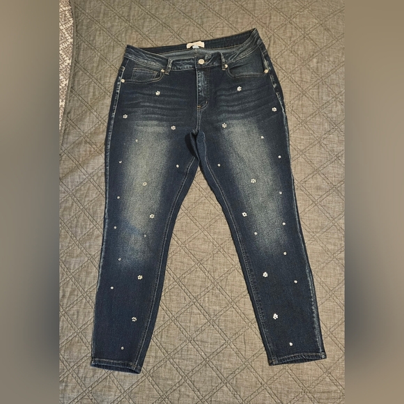 Denim - Embellished Blue Jeans